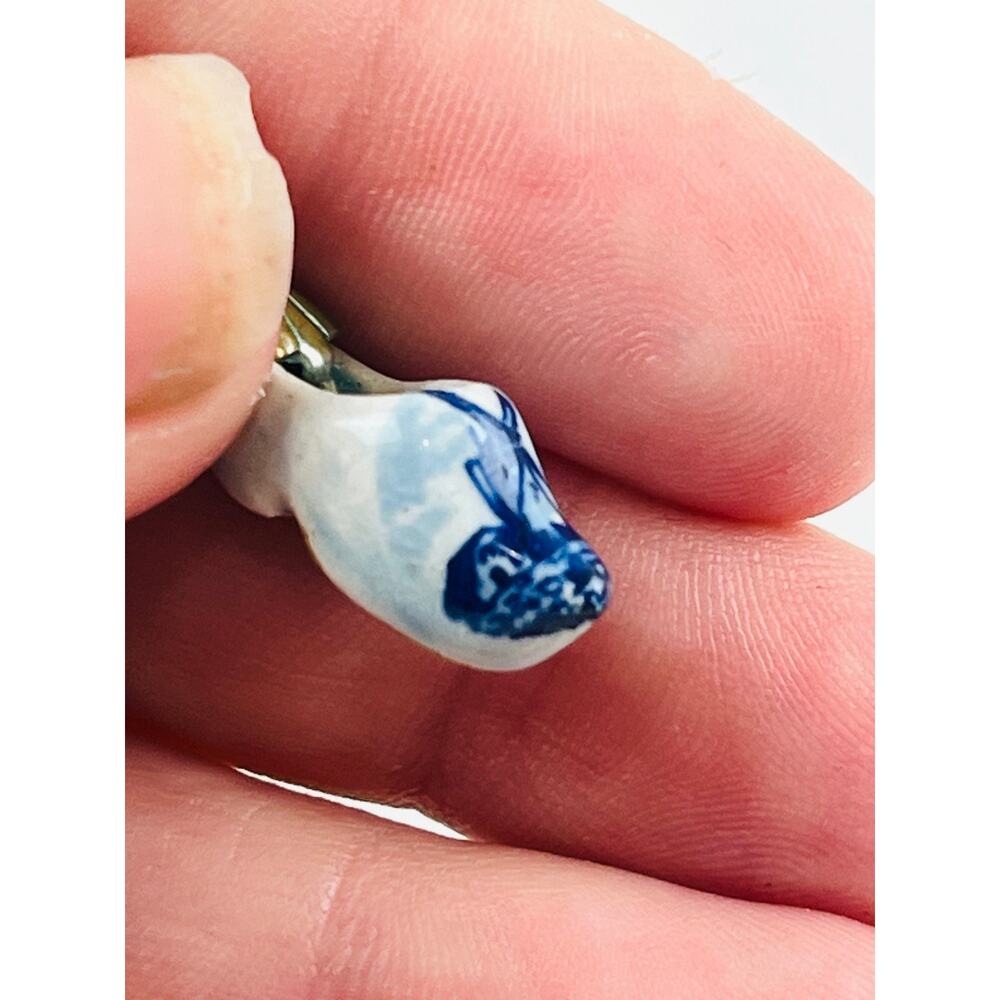 VTG Blue Dutch Shoe Clog Holland Amsterdam Charm Pendant Tiny Porcelain ? White - Picture 6 of 14